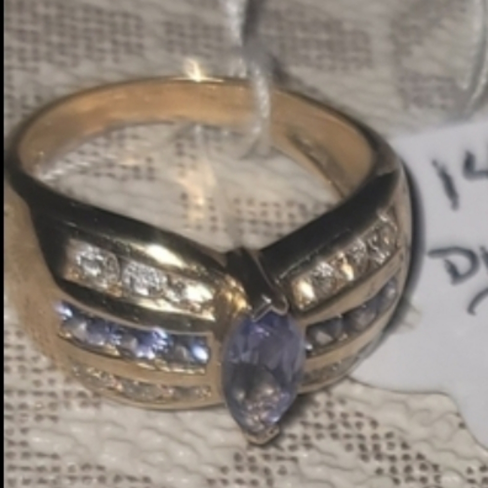 Vintage 14K Gold Diamond & Amythest Ring - Size 6(Heavy) Make Offer